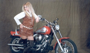 sosie-brigitte-bardot-spectacle-show-hommage-sandy-sims-