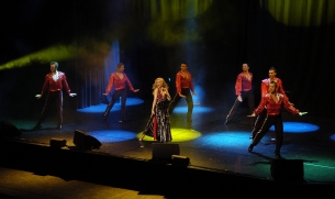 sosie-dalida-spectacle-show-hommage-sandysims