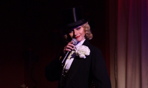 sosie-marlene-dietrich-spectacle-show-hommage-sandy-sims-